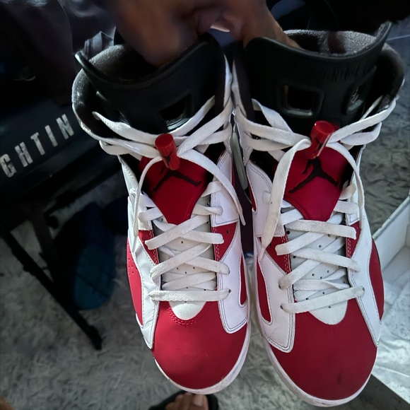Air Jordan retro 6 Carmine